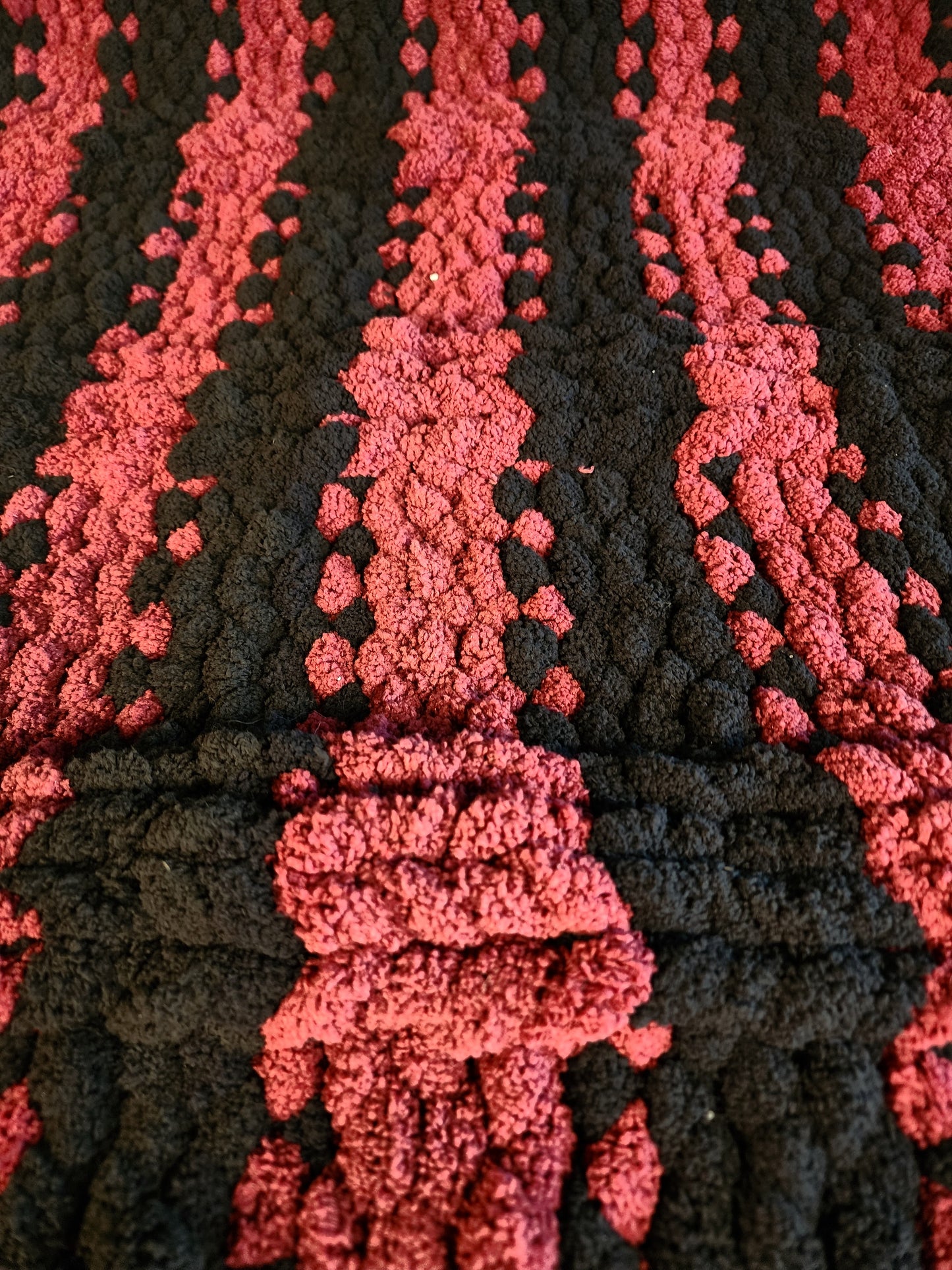 Cozy Super Soft Hand-Knit Chunky Chenille Blankets for Babies, Toddlers & Bigger Kids from WanderLost Kids 38” x 58” Red & Black Striped